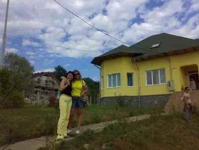 Fotografia 10 din “Ana Lazar - reîncărcată”
